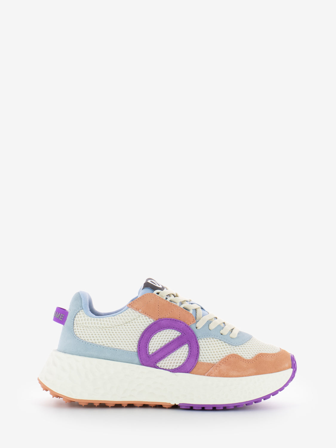 Carter jogger melon / off white sneakers
