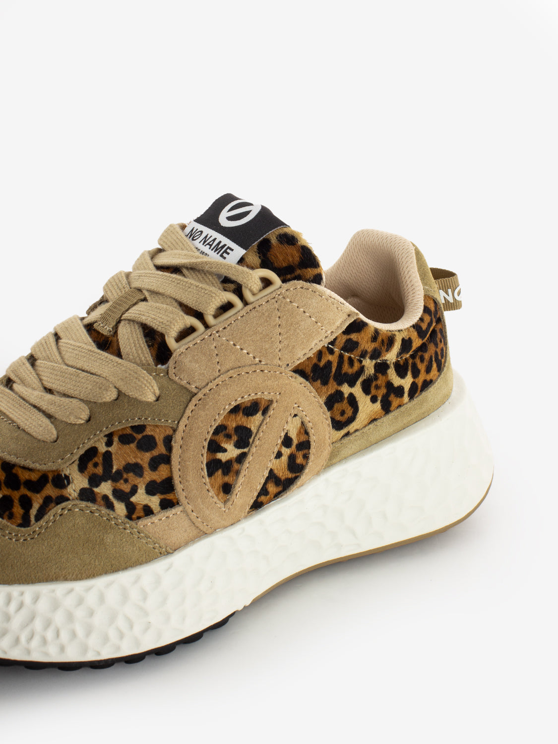 W Carter Jogger suede / pony / nuts