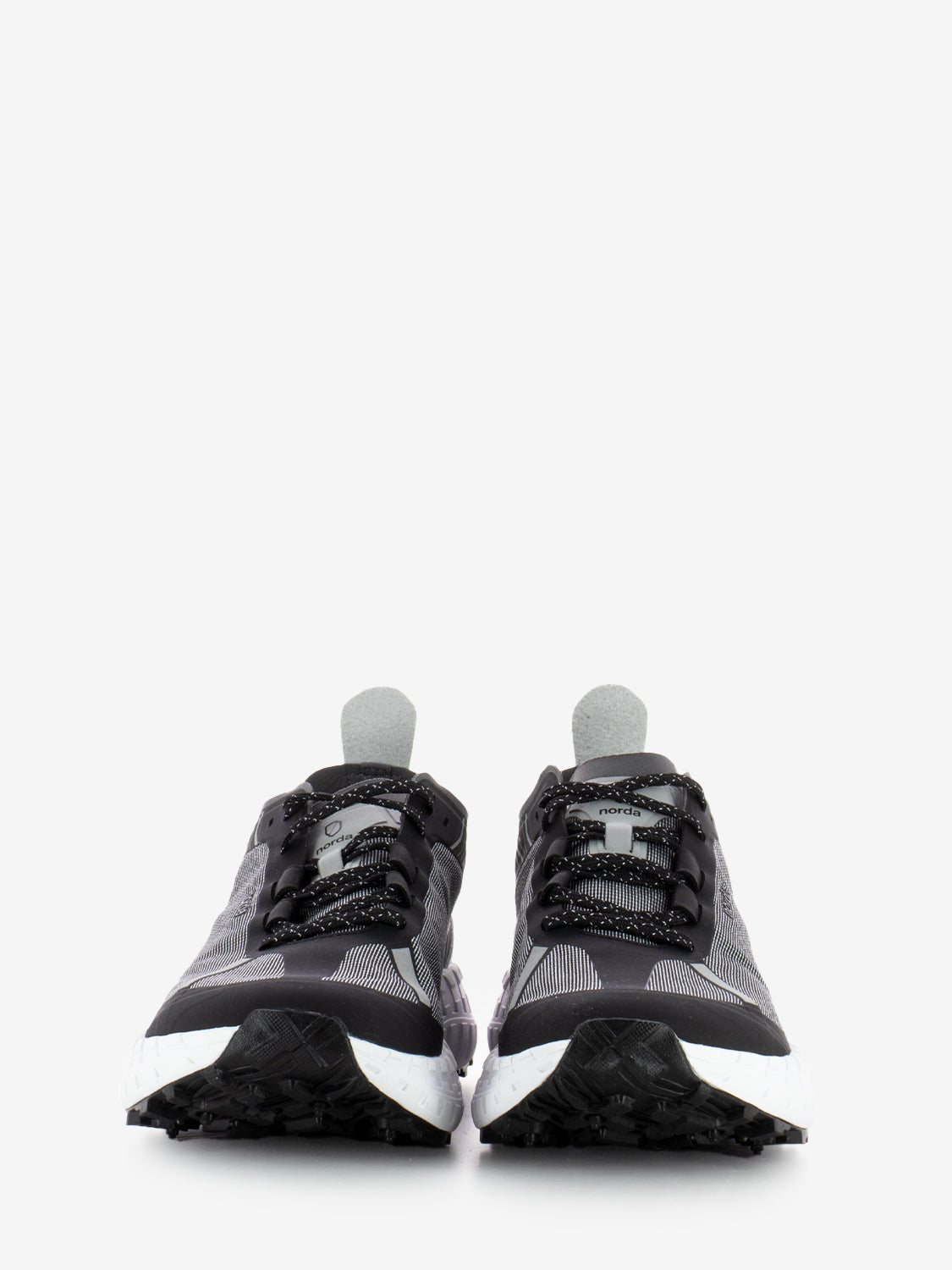 Sneakers NR.001 Core Black