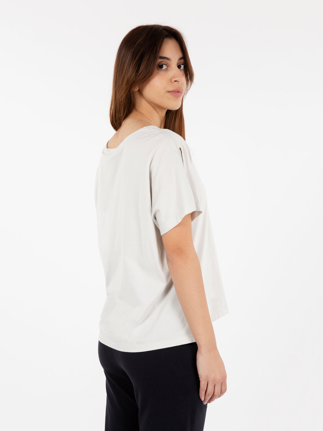 Stucco sleeve slit T-shirt