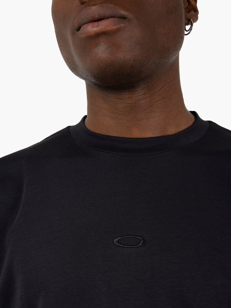OAKLEY - T-shirt Driven black