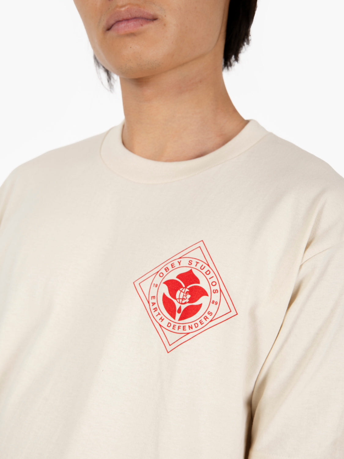 S/S Earth defenders tee cream