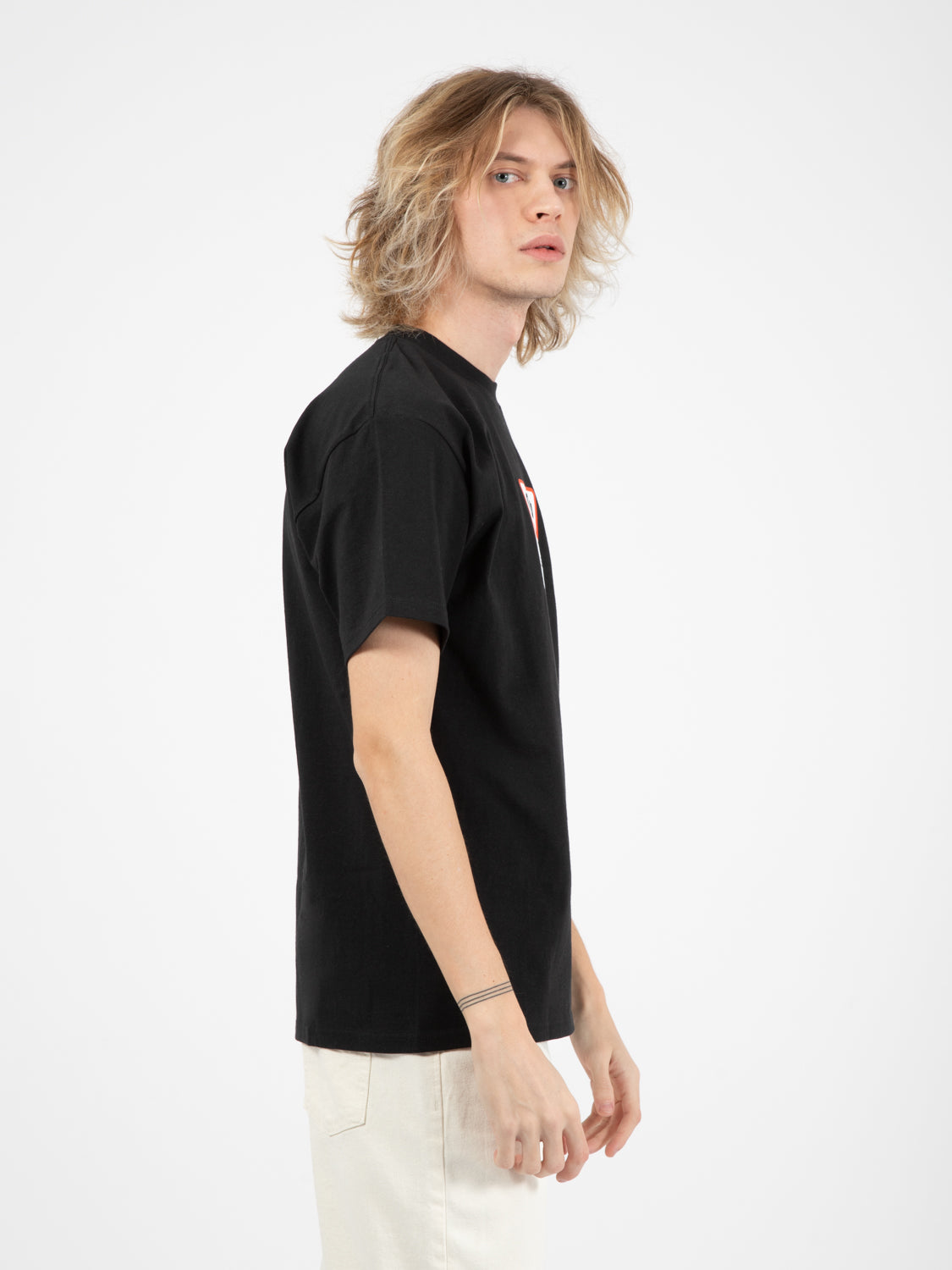 Surveillance classic tee black