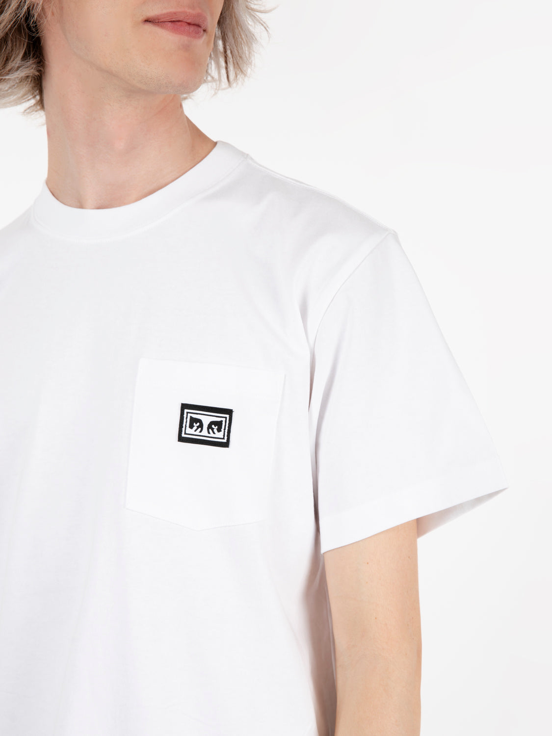 Established works eyes pocket white t-shirt