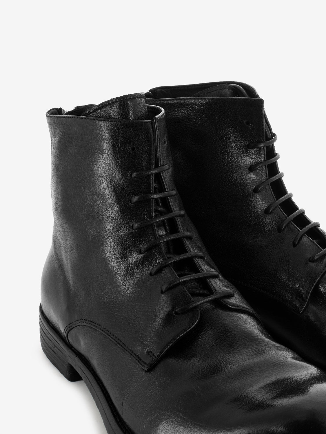 Hive Black Leather Amphibians