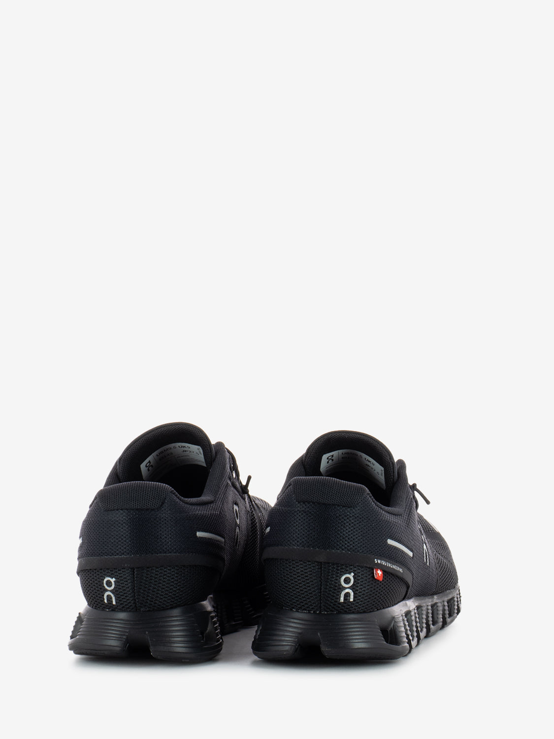 Cloud 5 M all black