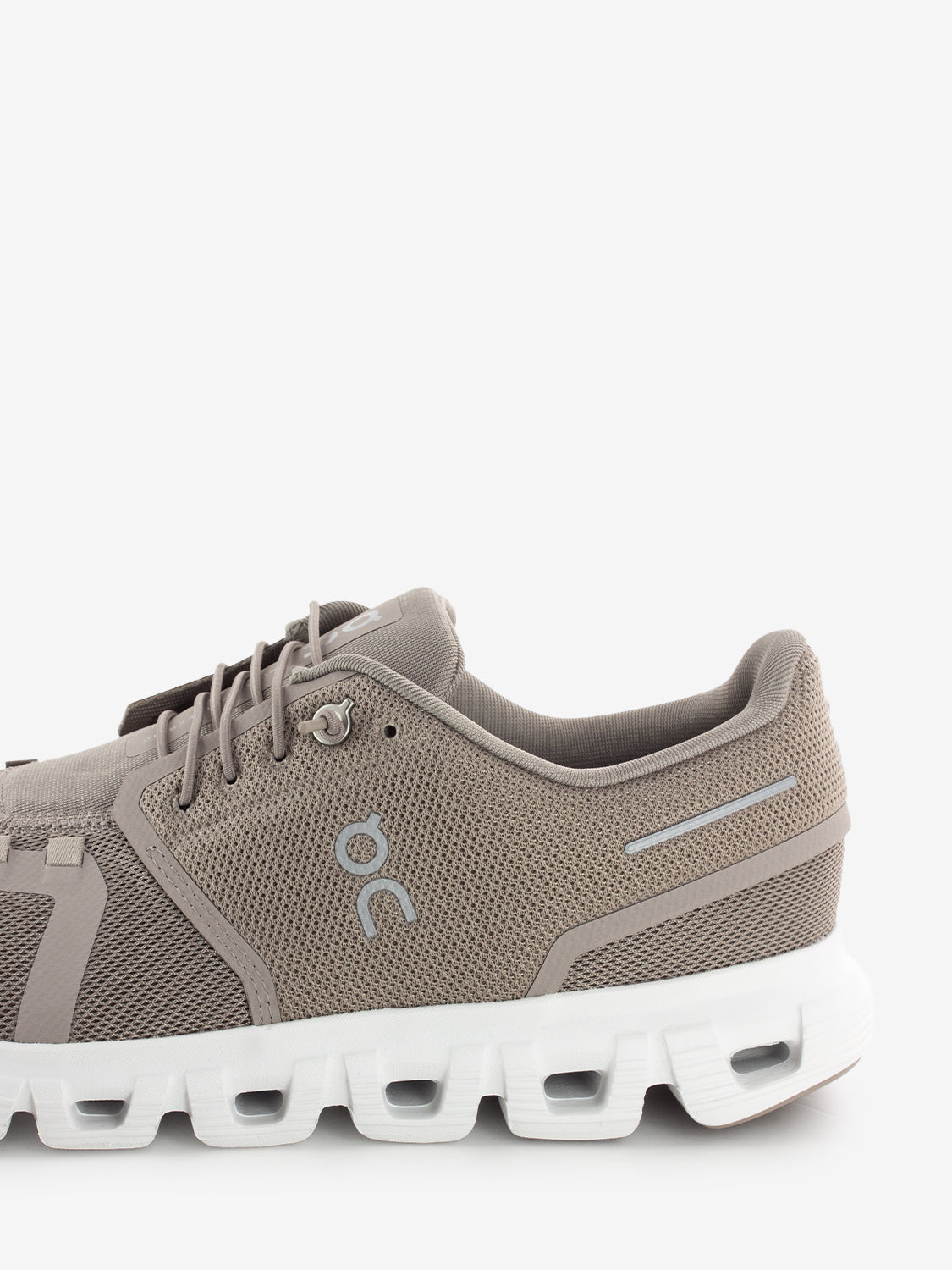 Cloud 6 fog / white