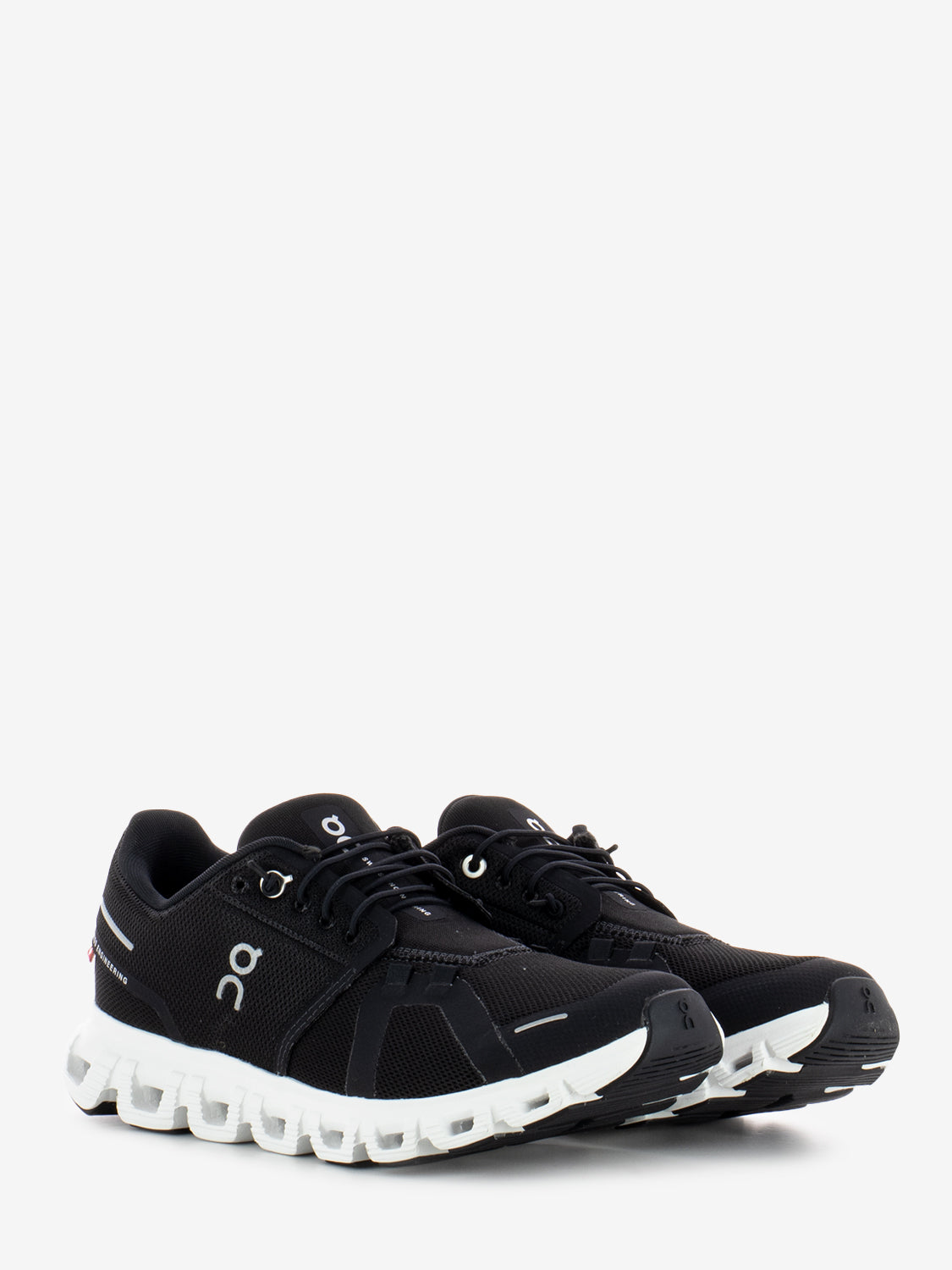 Cloud 6 W black / white