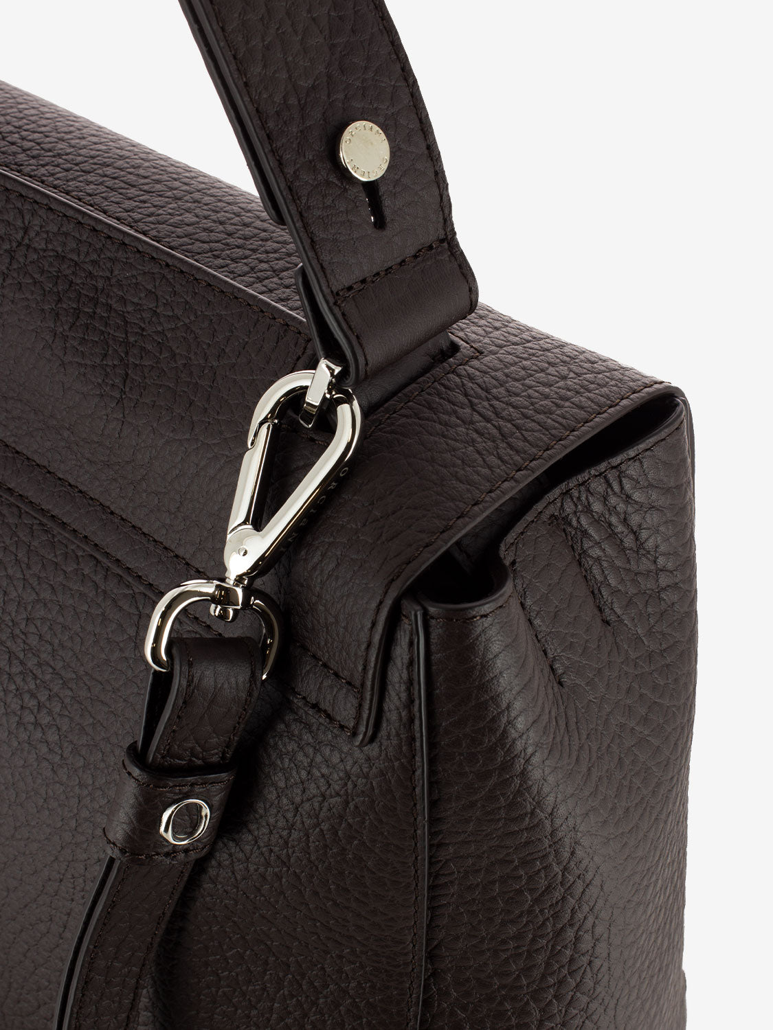 Medium bag in hammered leather dark brown