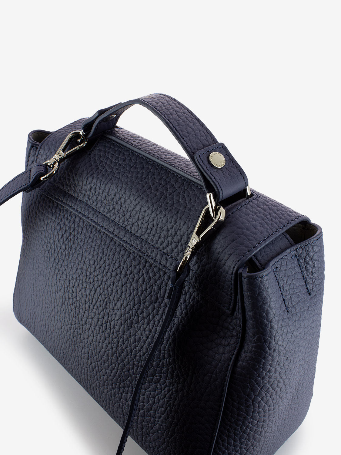 Borsa piccola in pelle martellata mirtillo