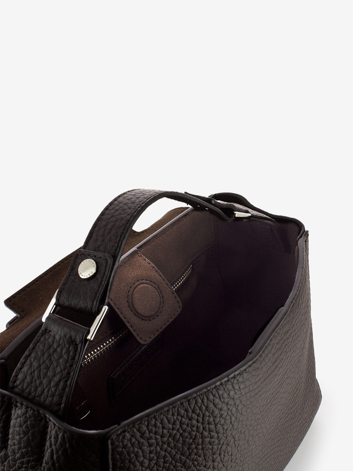 Small bag in hammered leather dark brown