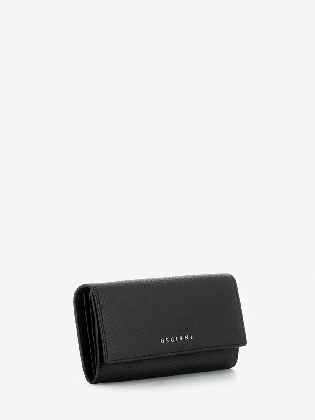 Long wallet in black hammered leather
