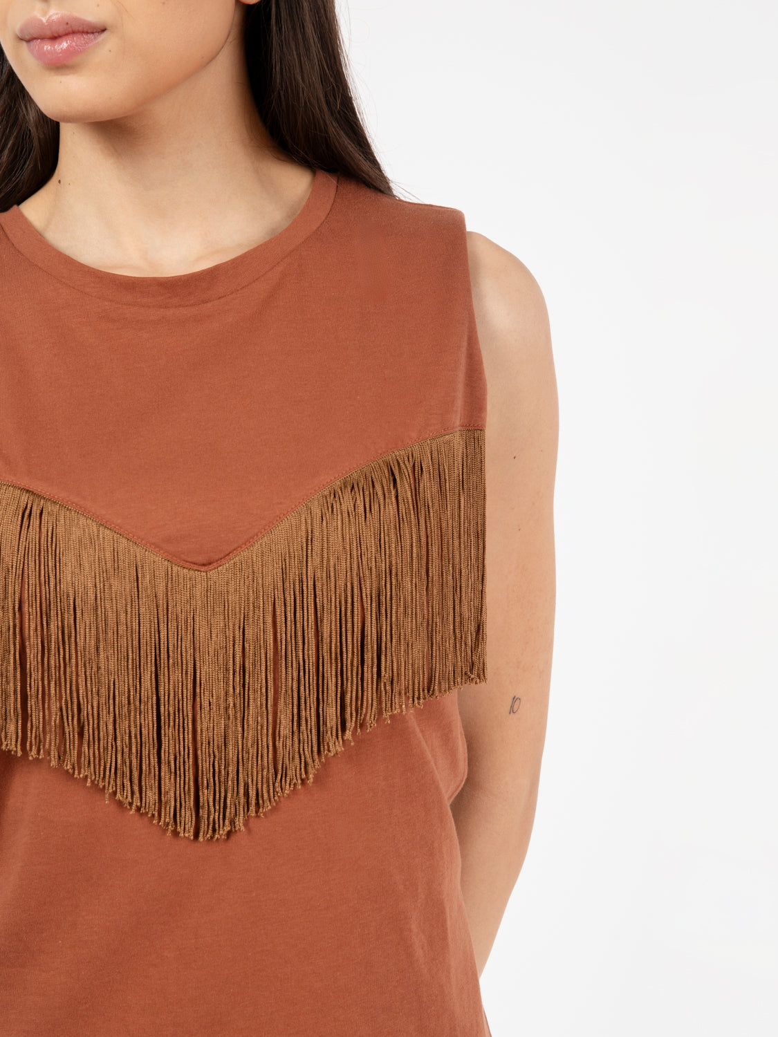 Maglia con frange tabacco