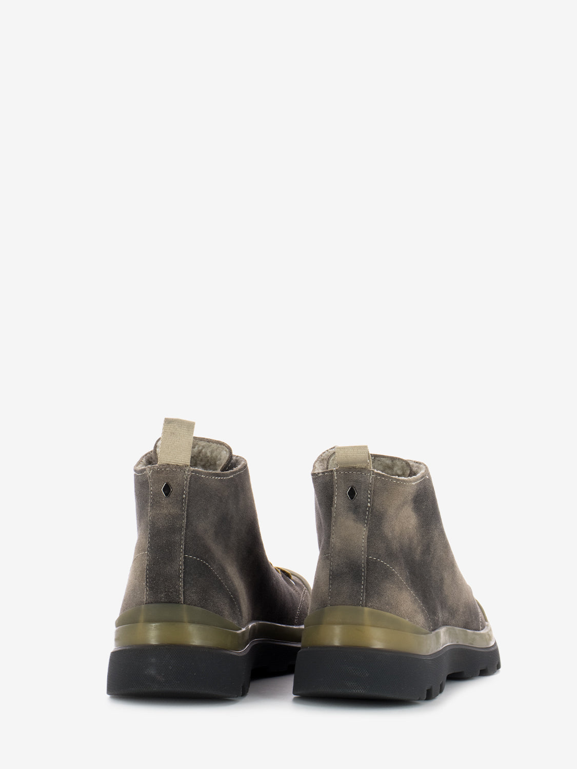 P03 Ankle boot washed suede faux fur lining brown