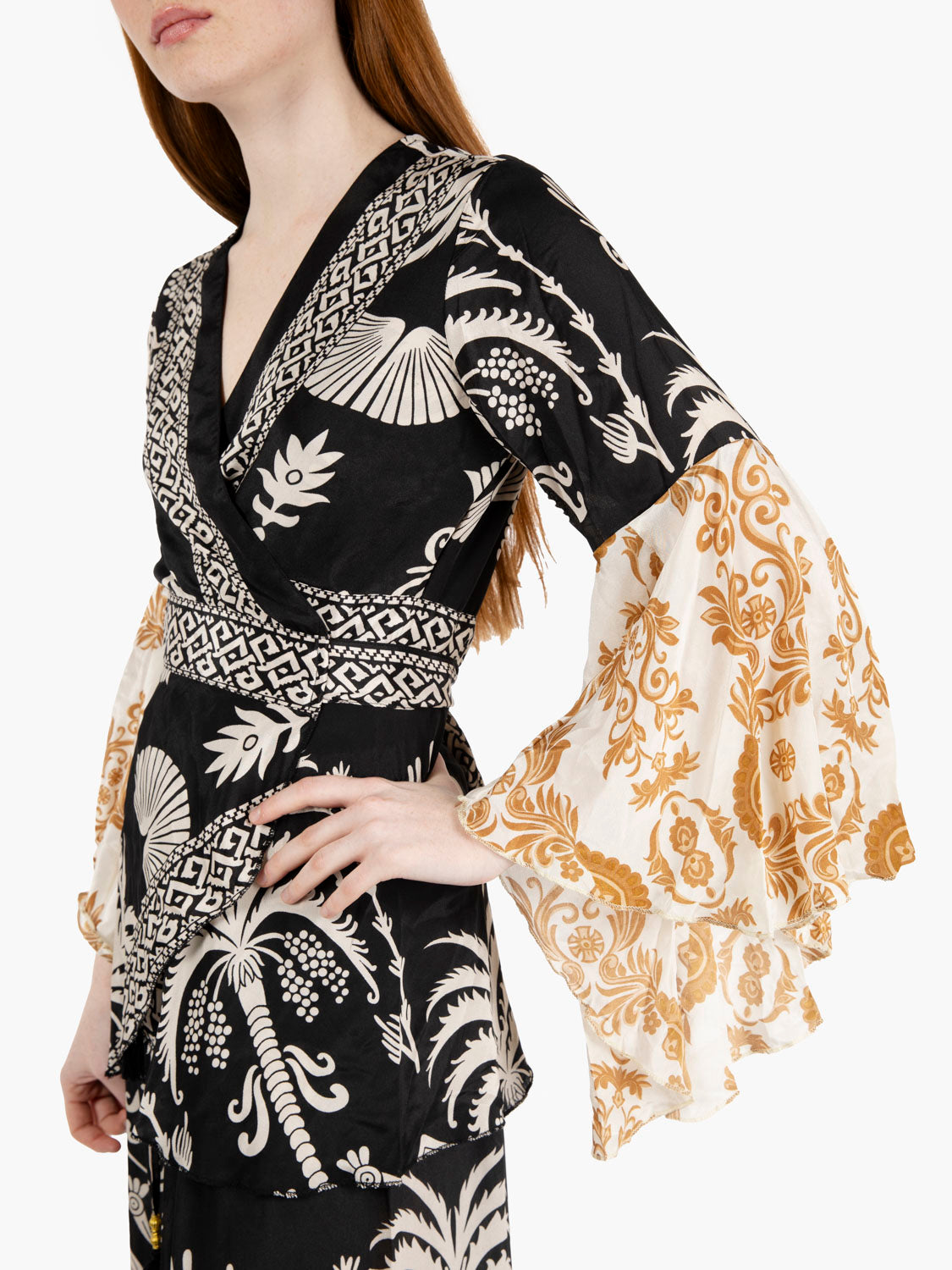 Black/White Print Bell Sleeve Shirt