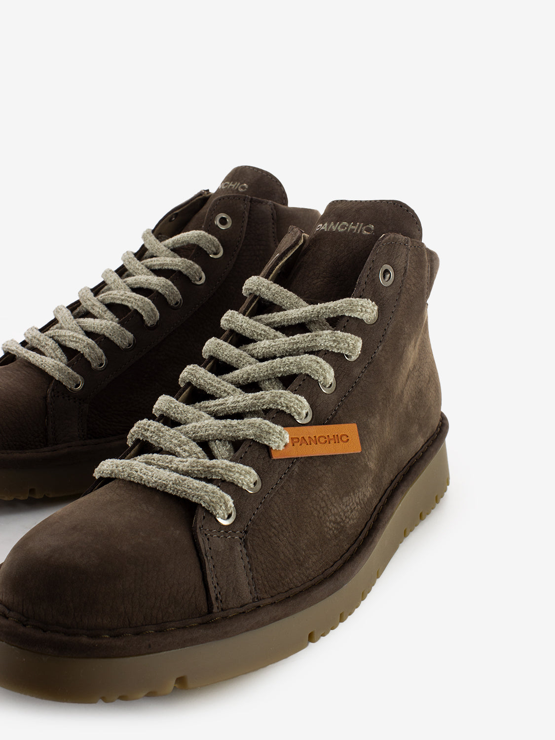 P01 Ankle boot nubuck ebony