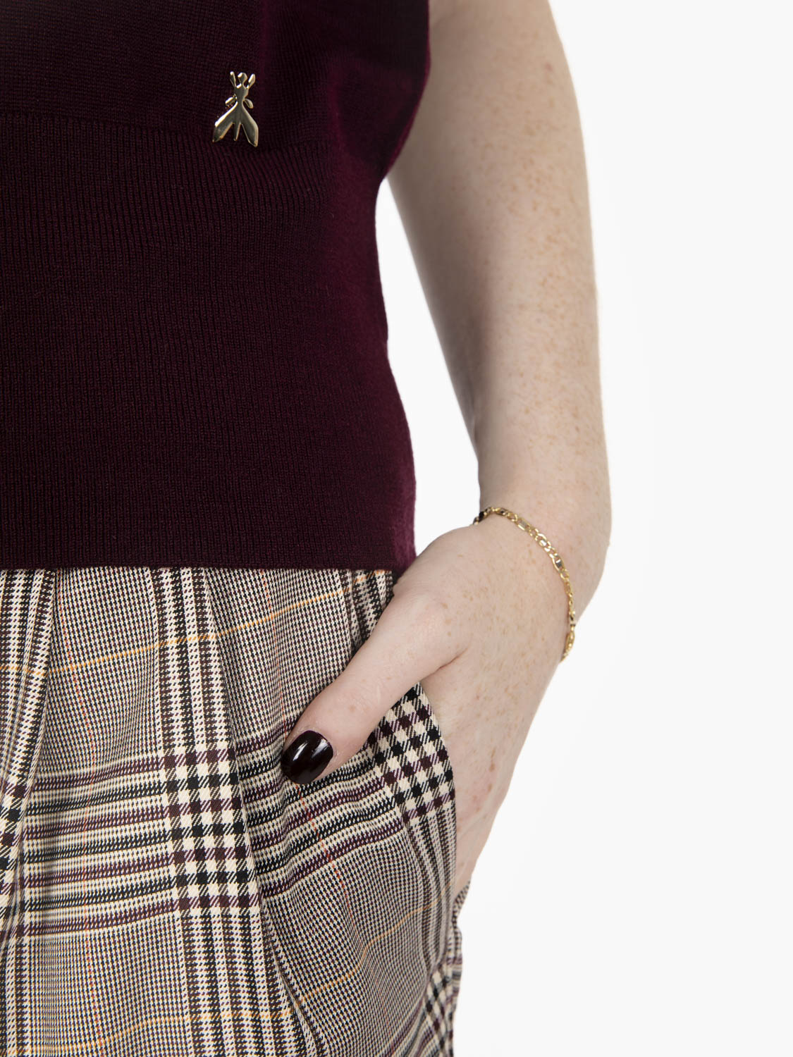 Purple / red V-neck vest