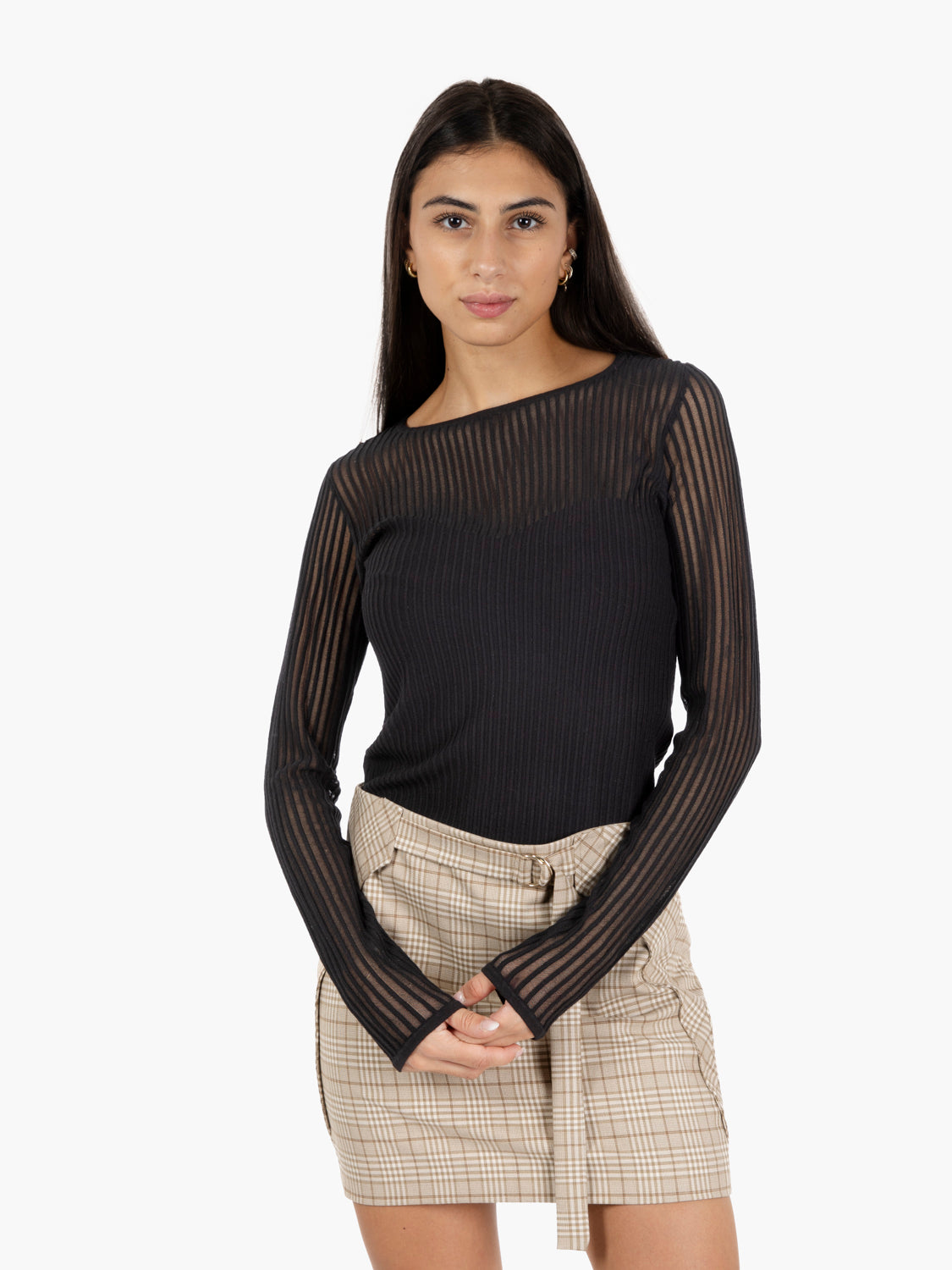 Maglia semitrasparente con scollo a cuore nera