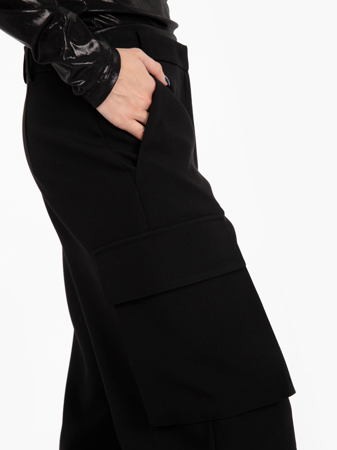 Pantaloni wide con tasche laterali nero