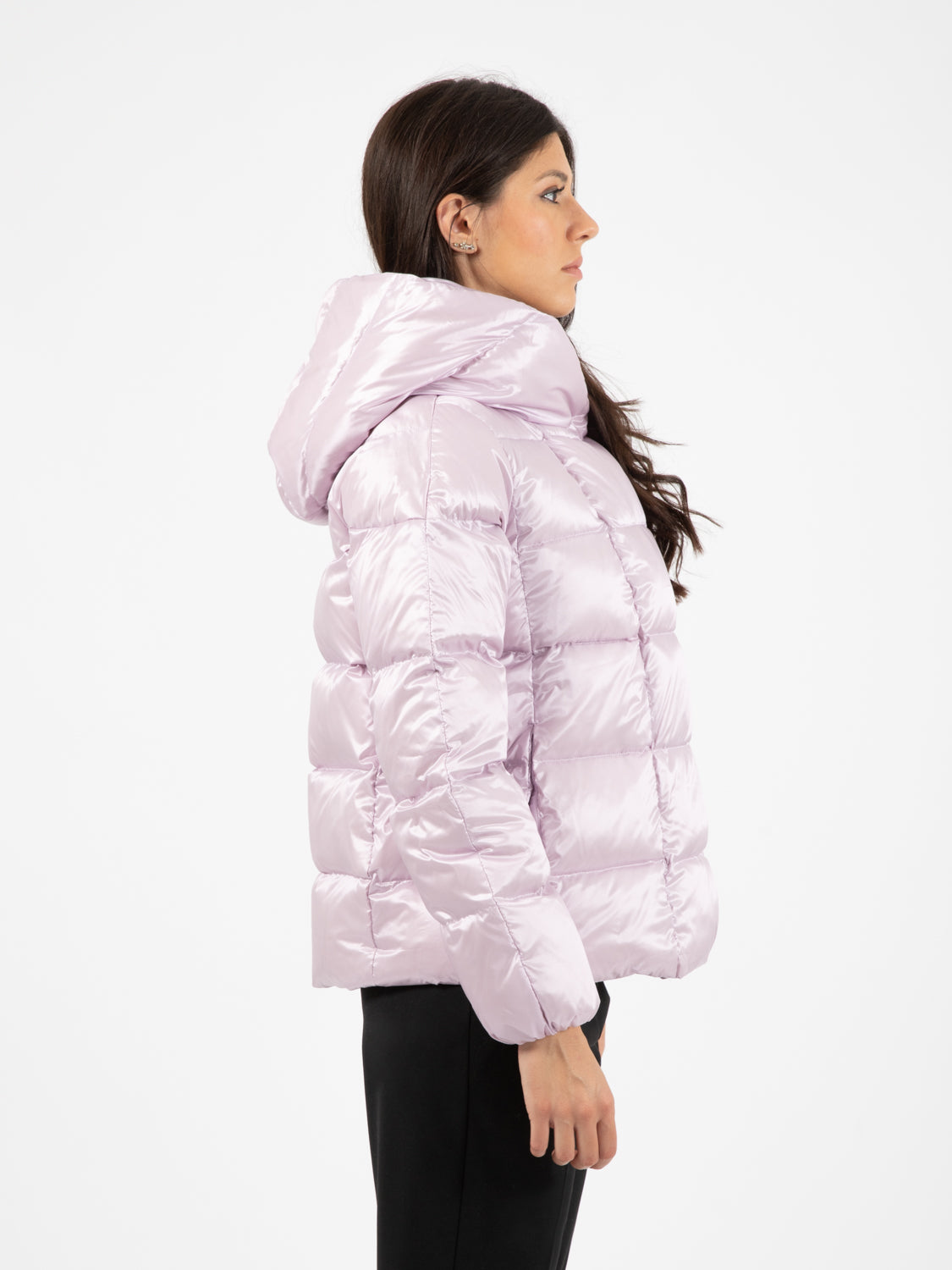 Short down jacket with lilac hood