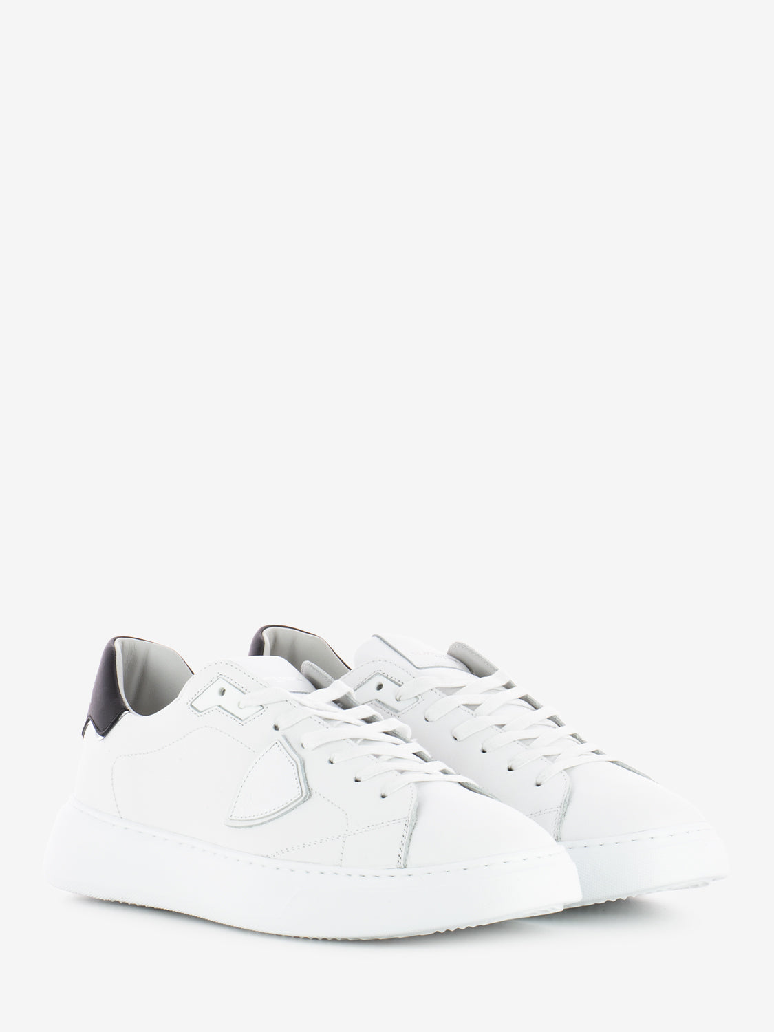Temple low veau daim blanc / noir
