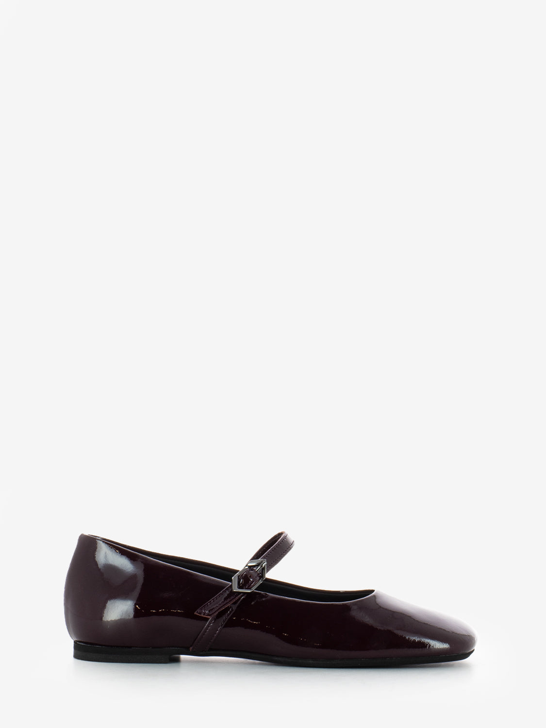 Baby ballerina with burgundy patent strap