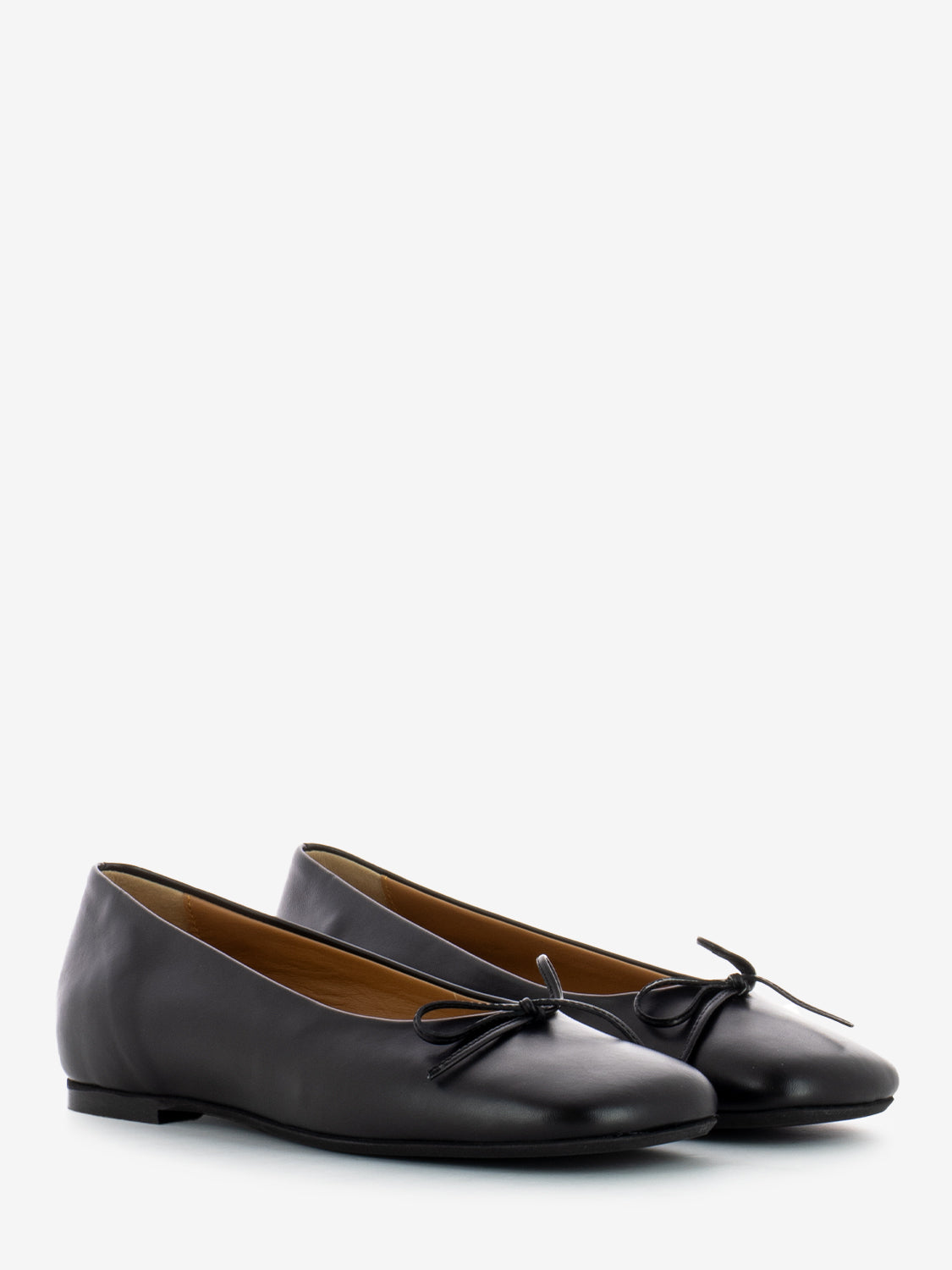 Black leather square ballerinas