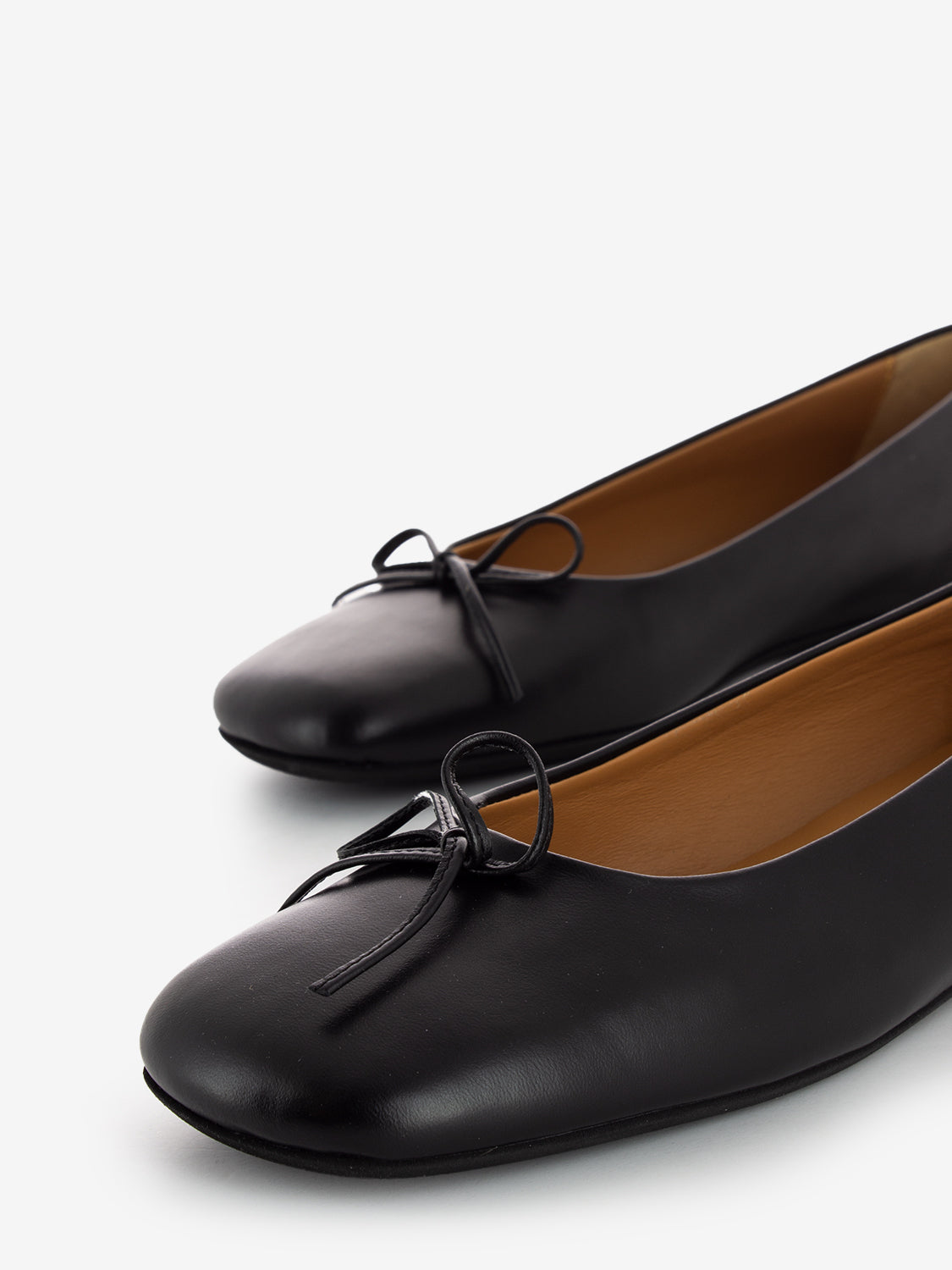 Black leather square ballerinas