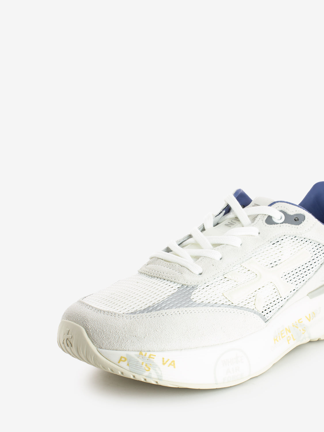 Moerun white sneakers