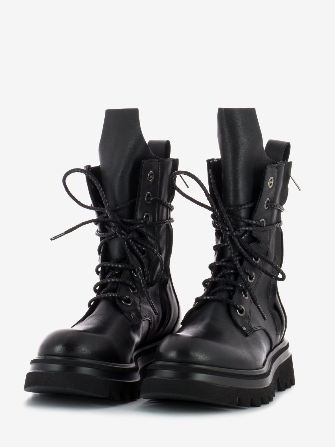 Helga Black Amphibian