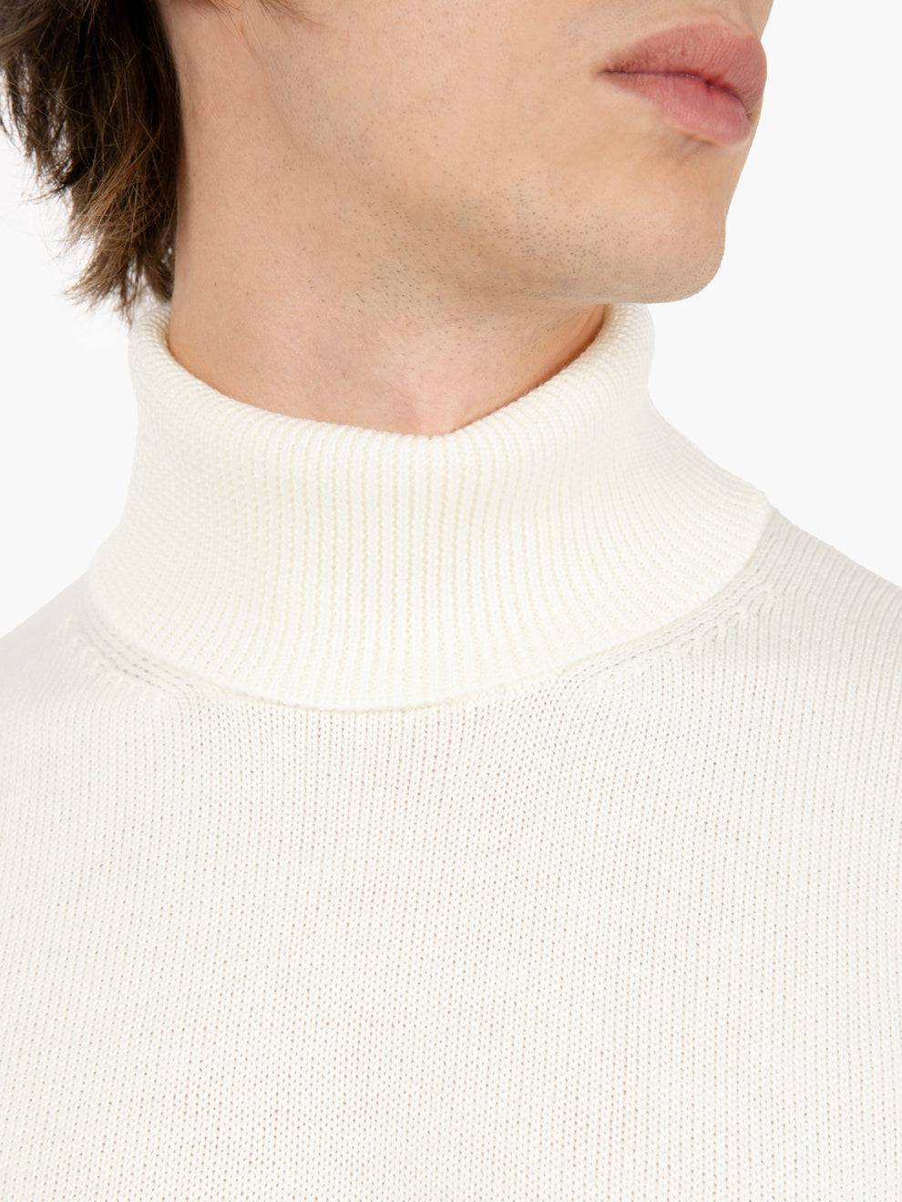 Ecru merino wool turtleneck