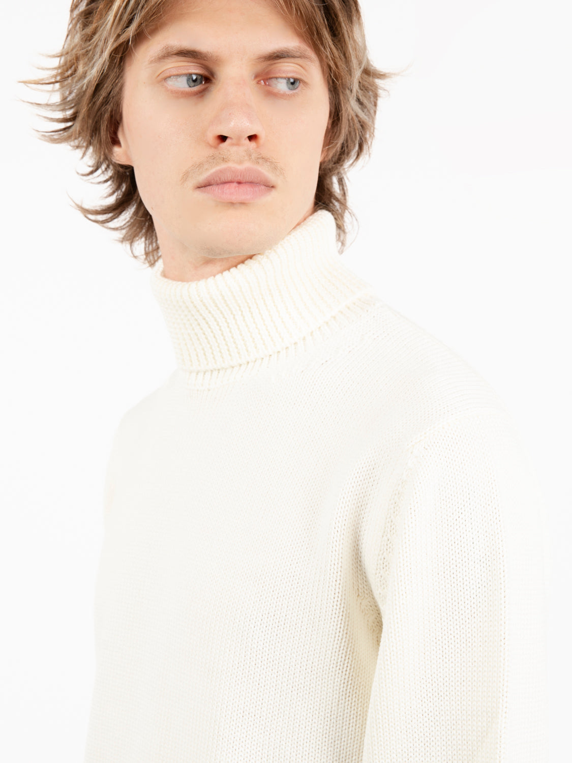 Ecru wool turtleneck