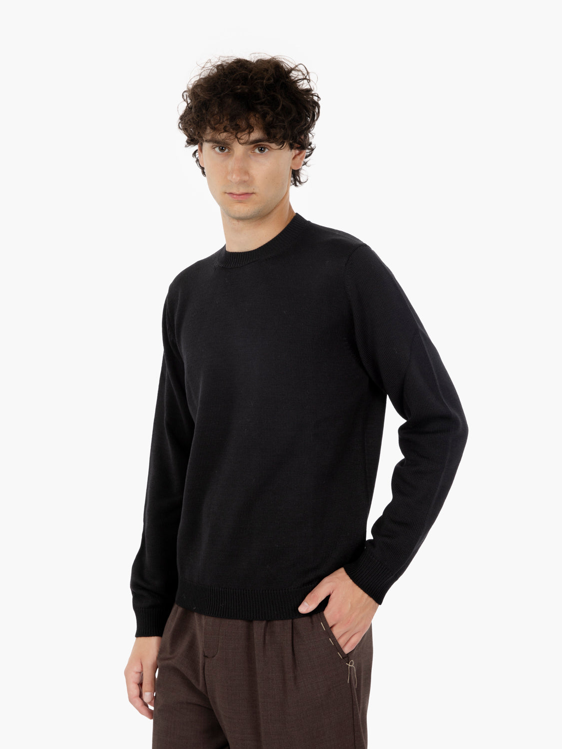 Maglione girocollo in lana nero