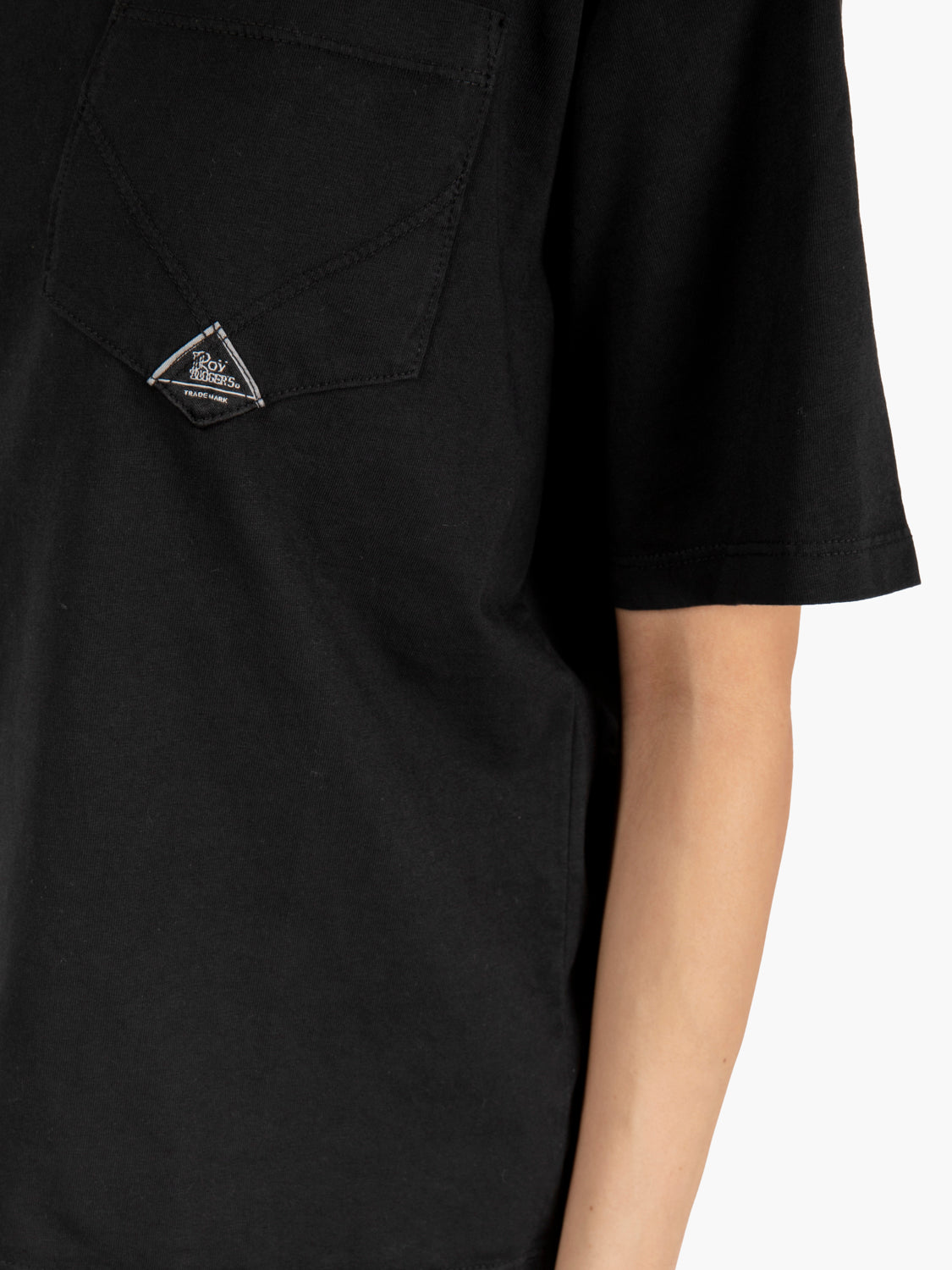 T-shirt W con taschino e logo optical black