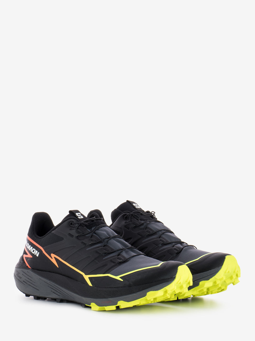 Thundercross black / quiet shade / fiery coral