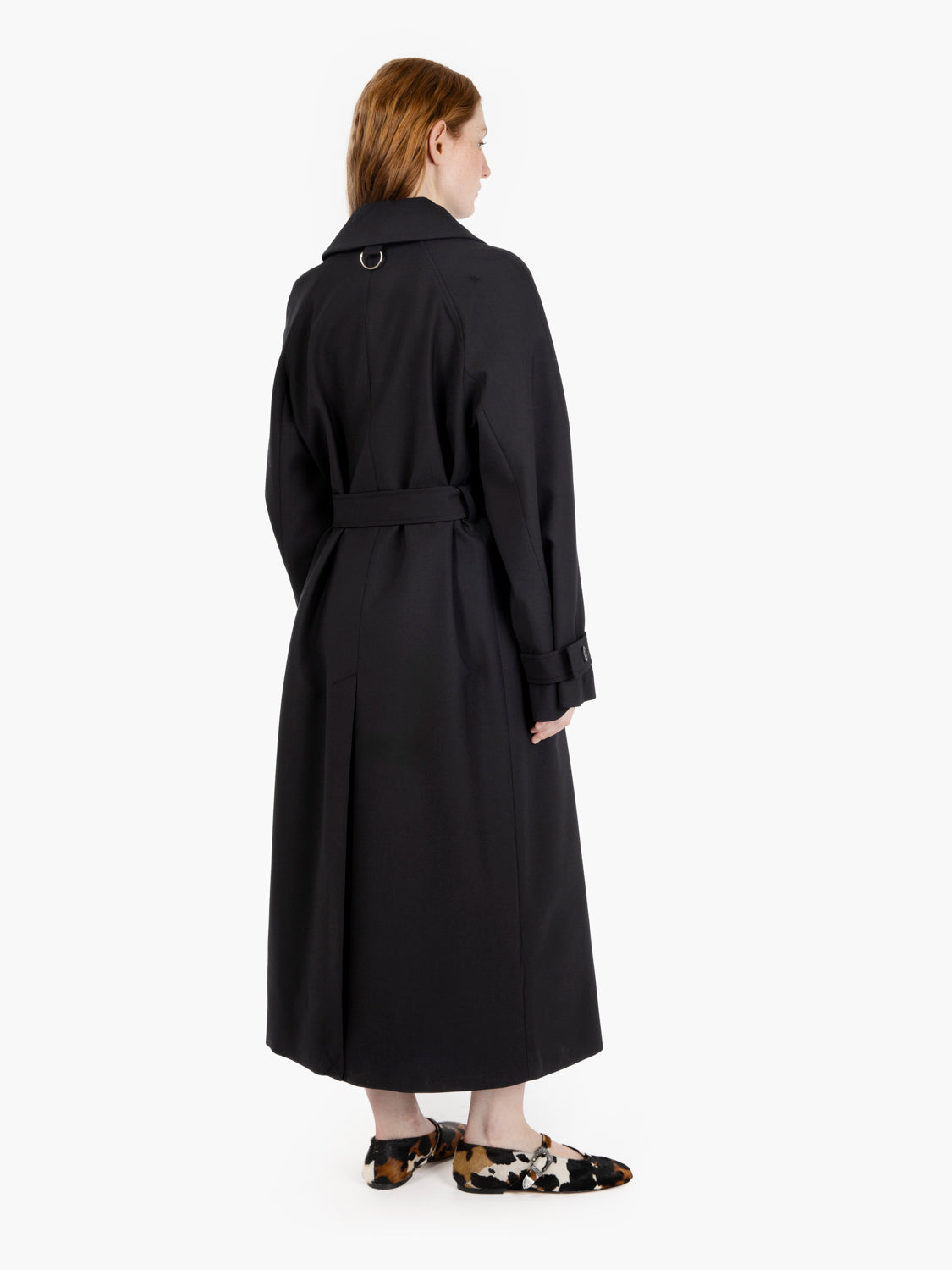 Beatrix trench coat in fresh black wool