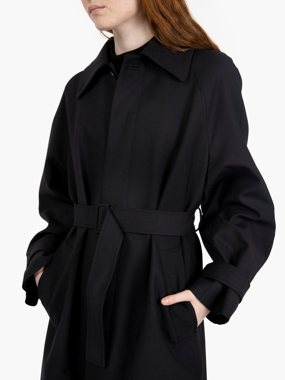 Beatrix trench coat in fresh black wool