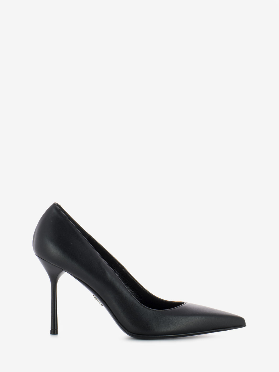 Musa black cashmere pumps