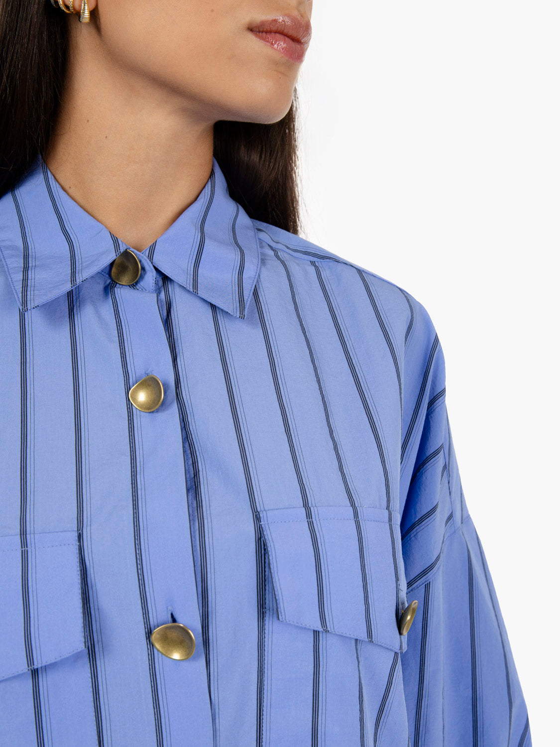 Camicia over a righe azzurra