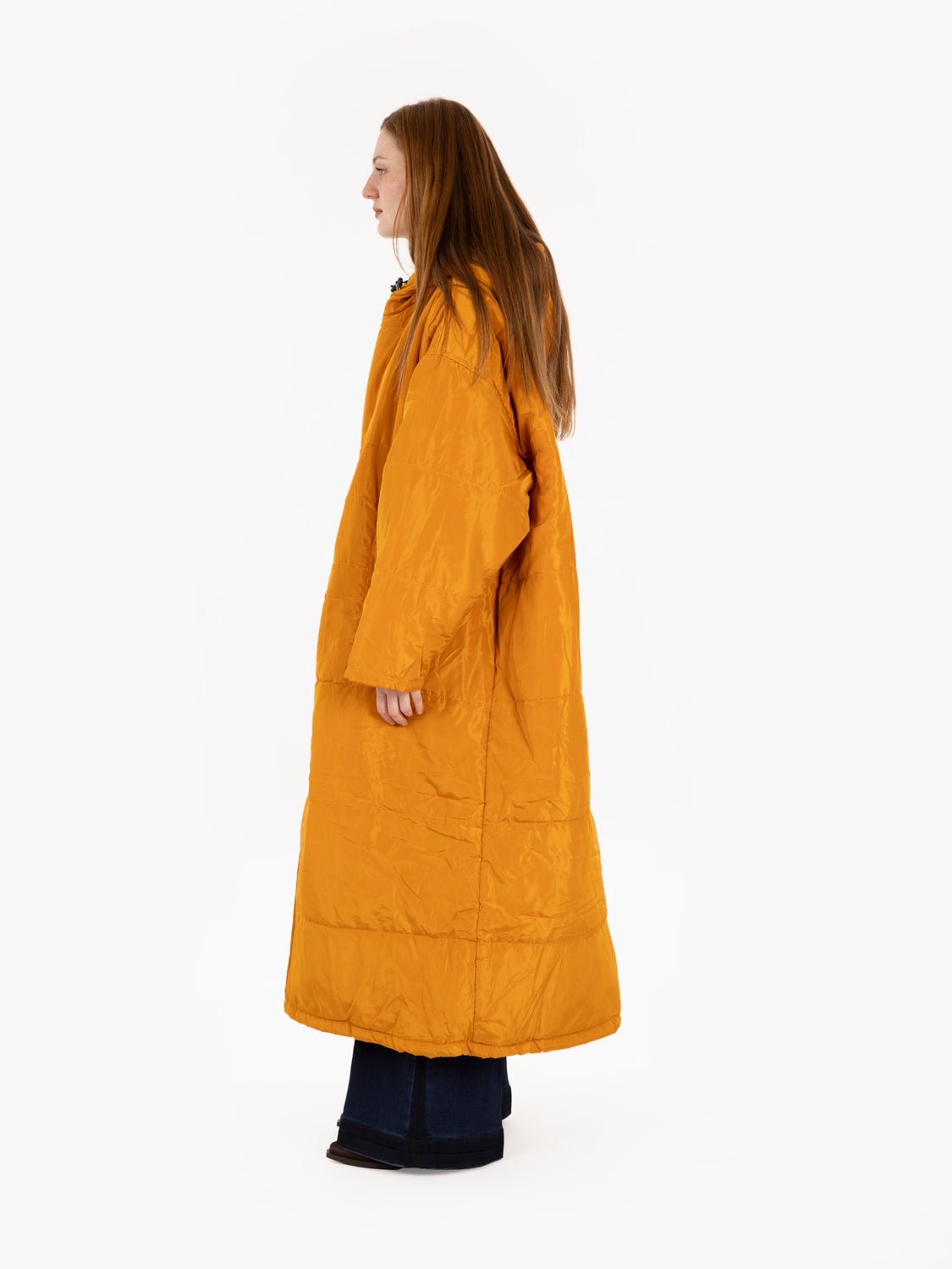 Long down jacket in solid curry color