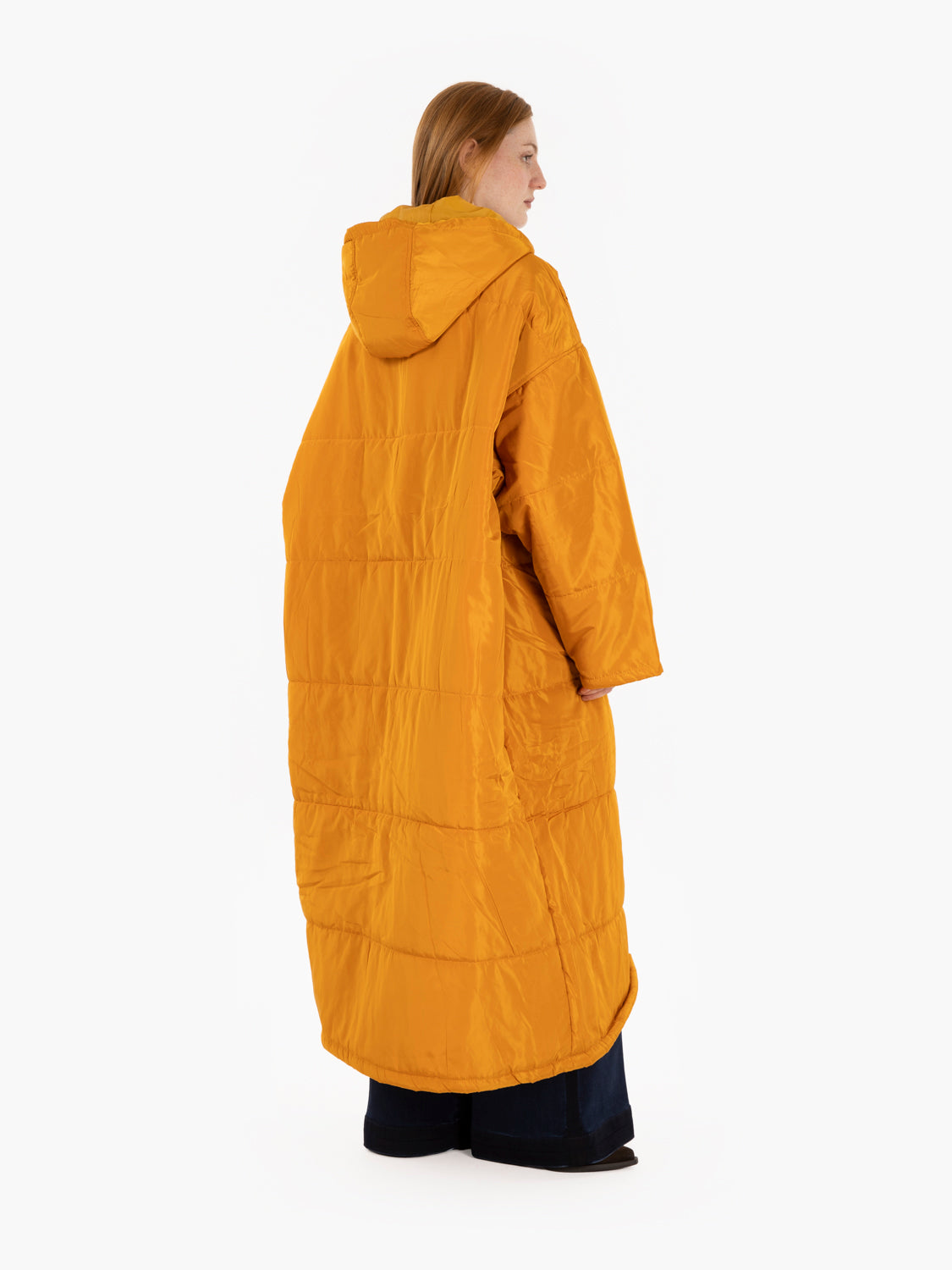 Long down jacket in solid curry color