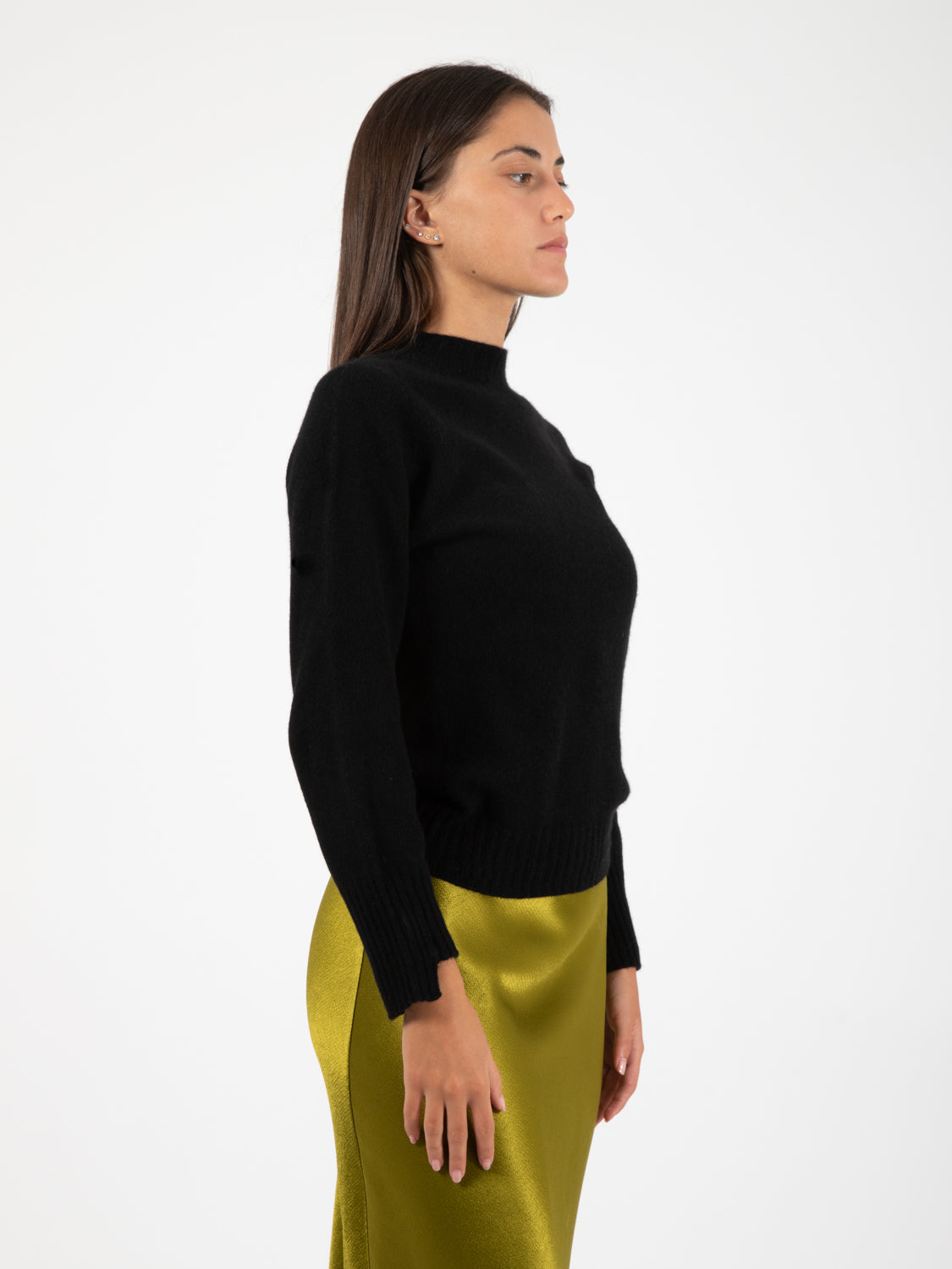 Black wool and cashmere crew neck sweater