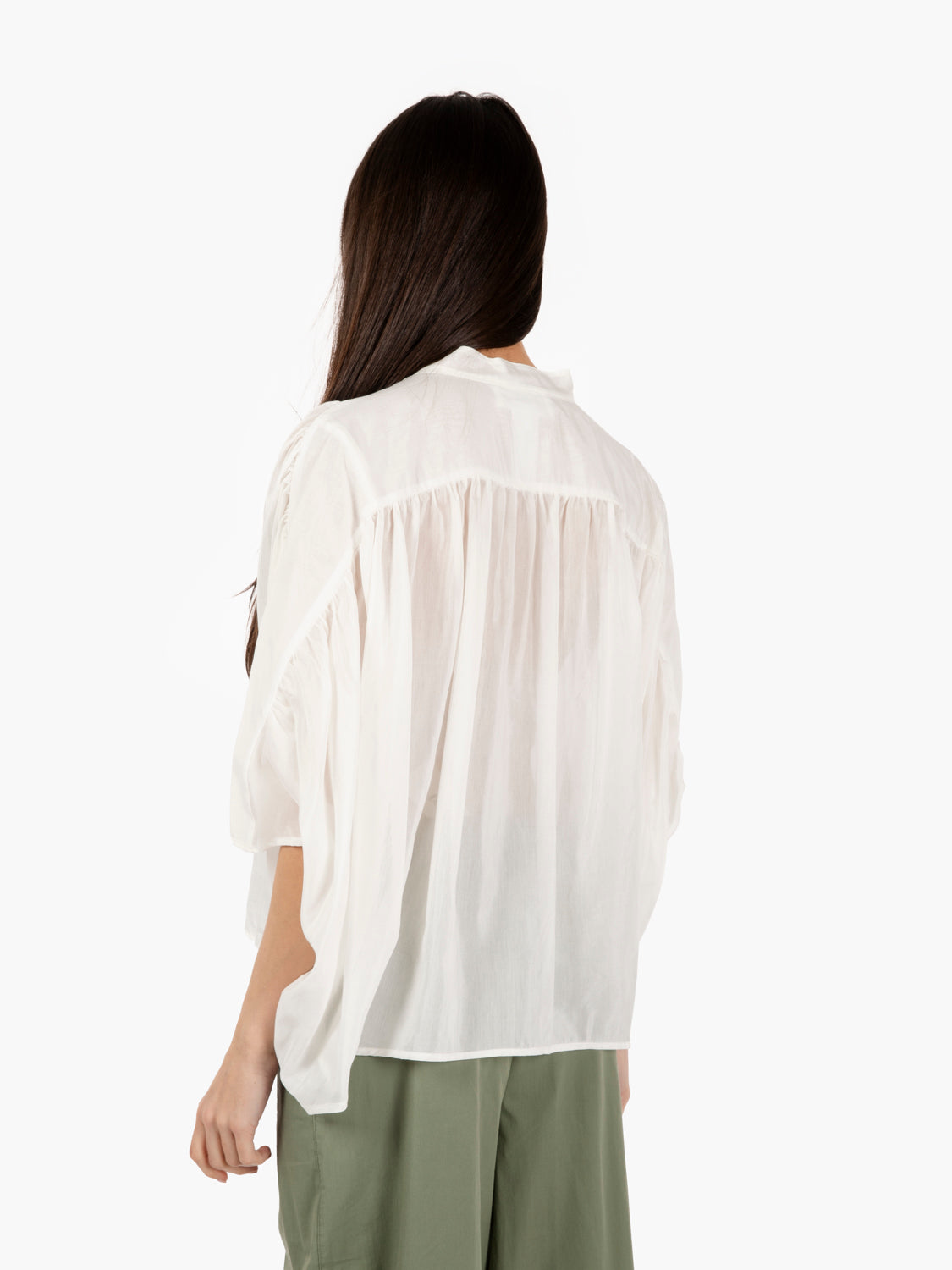 Camicia in mussola bianca