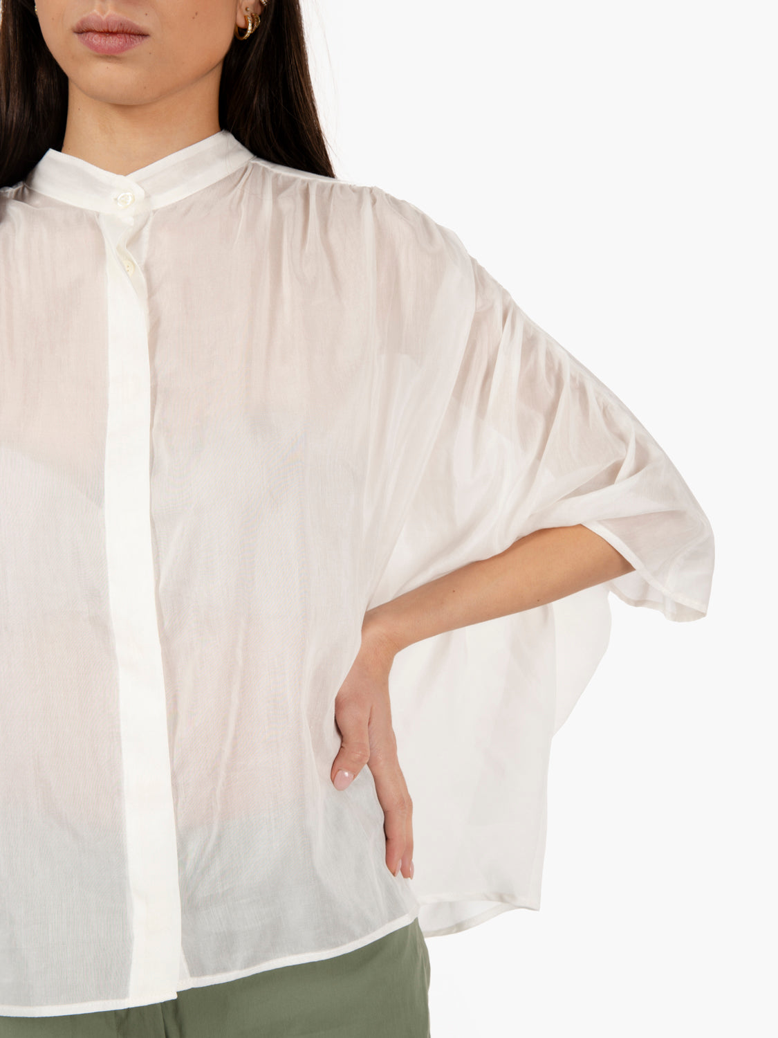 Camicia in mussola bianca