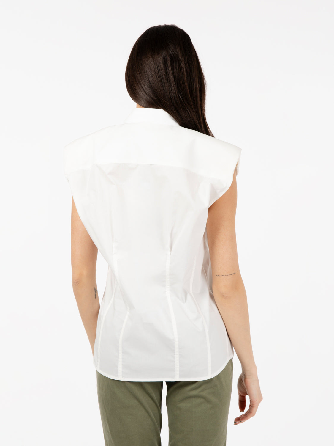 White sleeveless shirt