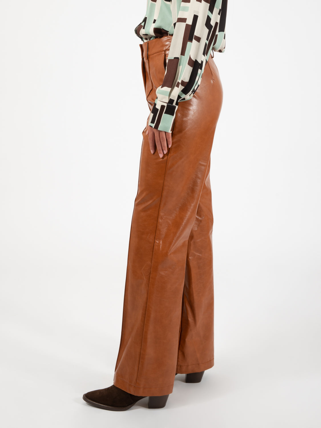 Pantaloni ecopelle caramello