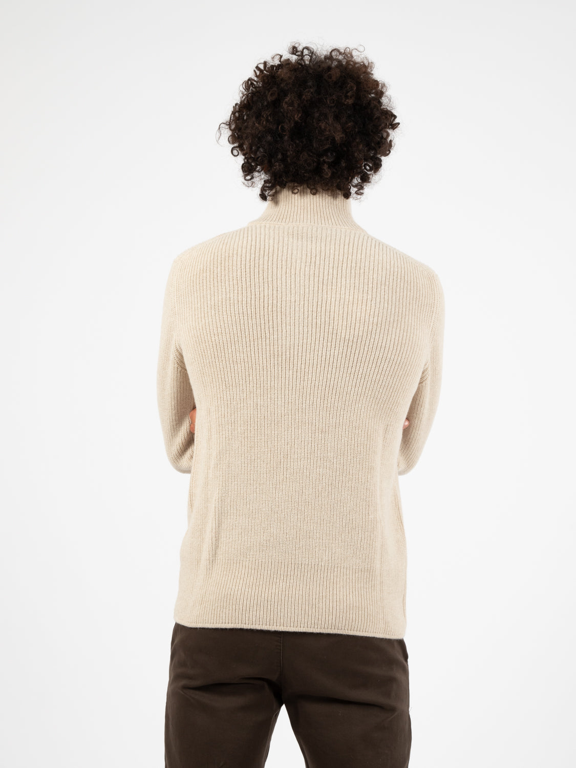 Maglione con collo alto e zip beige