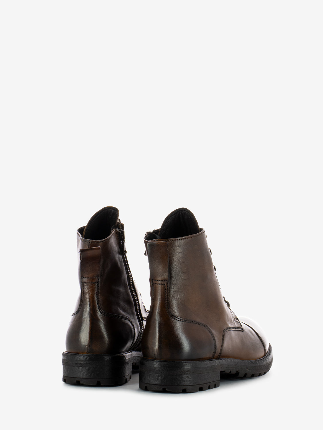 Anfibi in pelle con zip cuoio