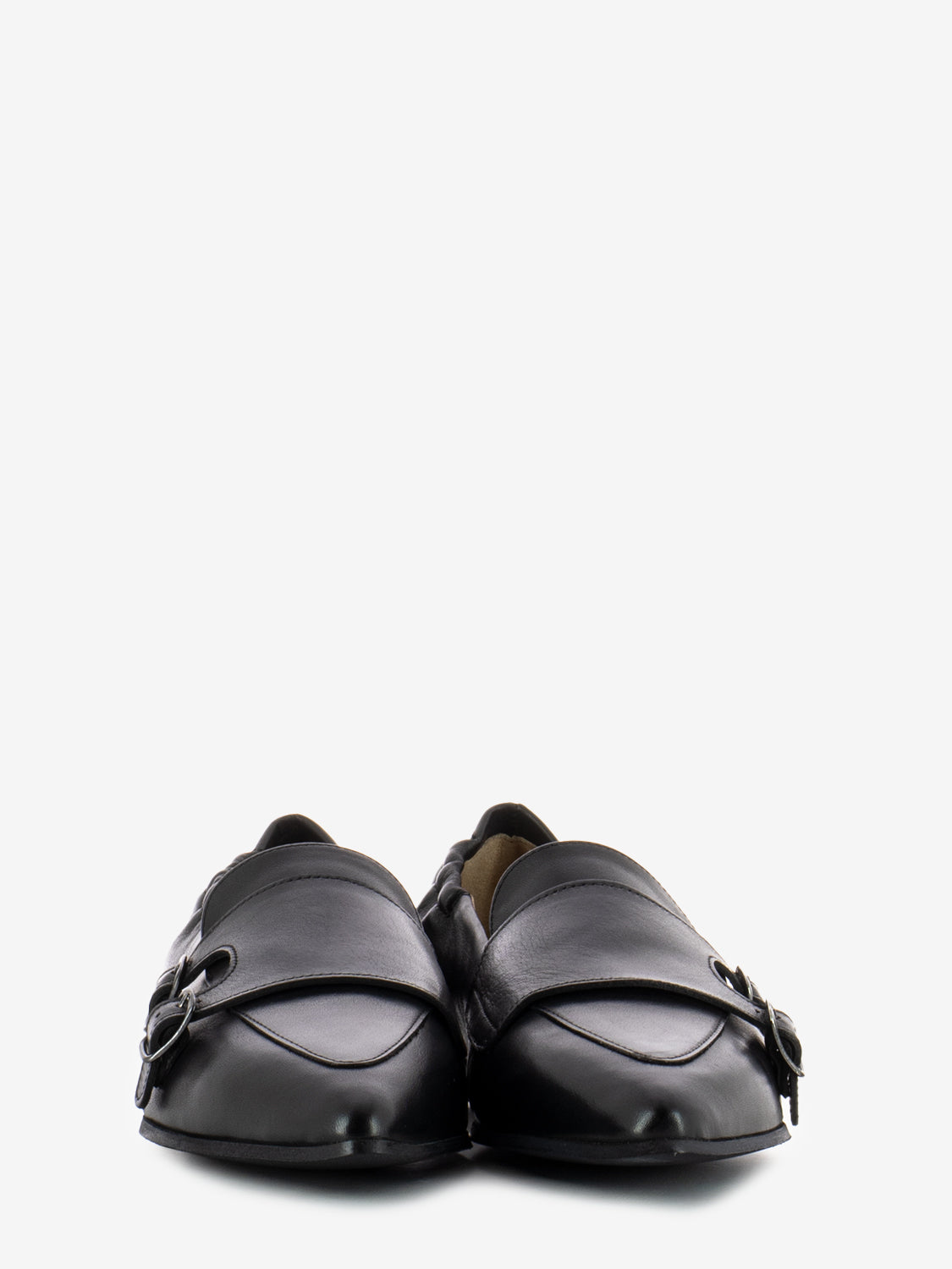 Pointed ballerina with black back band