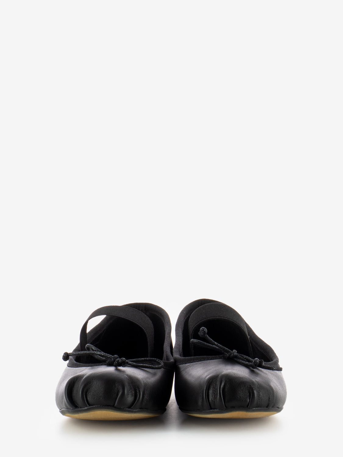 Ballerina with black elastic tassel